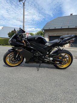 Yamaha R1 RN20 - 5