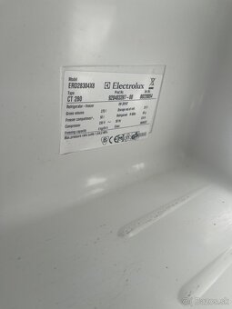 Predam chladničku s mrazničkou Electrolux - 5