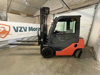 Vysokozdvižný vozík Toyota, 52-8FDF20. Teleskopické vidlice - 5