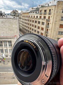 Predám Canon Zoom Lens EF 75-300mm 1:4-5.6 - 5