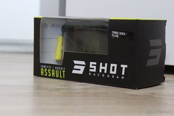 Okuliare shot assault - 5
