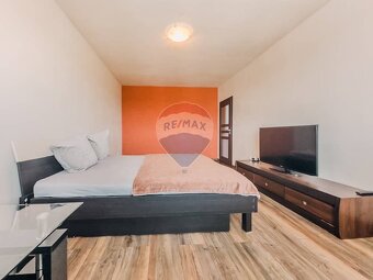 Na predaj 2 a pol-izbový byt s loggiou, Novohradská - Čínsky - 5