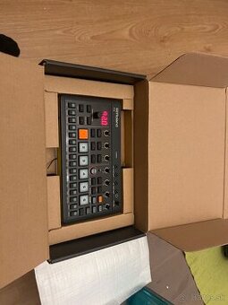 Predám Sampler / Sequencer Roland P-6 - 5