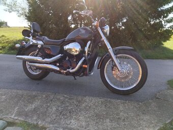 Predám Hondu VT 750 S. R.v. 2011. - 5