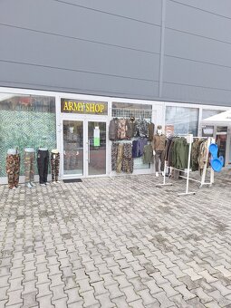 Odstúpim / predám prosperujúcu predajňu army shop v centre m - 5