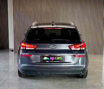 Hyundai i30 Combi 1.6 CRDI 2020/117 tisíc km - 5
