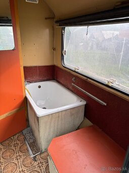 Predam obytny prives-karavan - 5