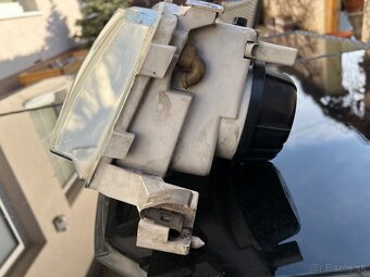 Ľavý reflektor na Skoda octavia 1 - 5