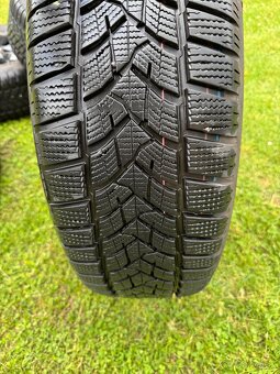 5x112/R17 - sada diskov s prémiovými zimnými pneu Dunlop - 5