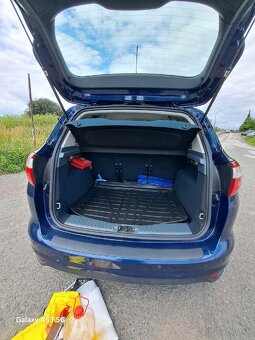 Predám Ford c-max 1.6 85Kw diesel. - 5