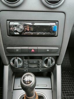 Predám Audi A3 1.6 Sportback - 5