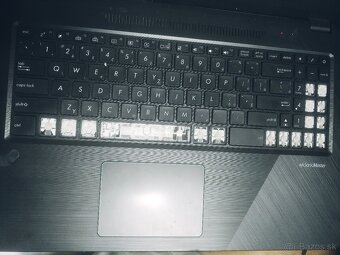 Asus X570Z - 5