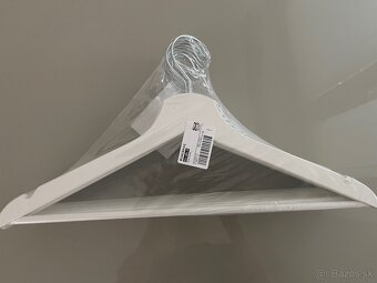 Vešiaky biele - 5