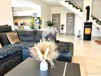 Reality KOMPLEX s.r.o. ponúka na PREDAJ kvalitnú 4 izbovú NO - 5