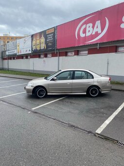 Honda Civic 7g sedan 1.6 v-tec - 5