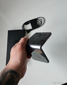 Samsung Galaxy Z Filip 5 - 5