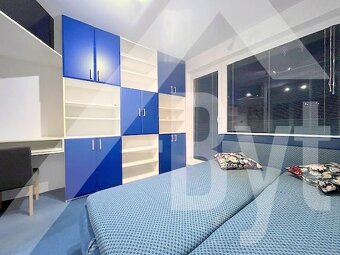 VEĽKÝ RODINNÝ 4-IZBOVÝ BYT , BALKÓN, ZARIADENIE - 5