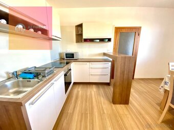 Priestranný zariadený 4-izbový byt s veľkou loggiou, balkóno - 5