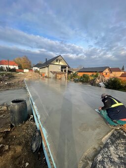 Priemyselná (leštená, pancierová) podlaha, metlička - 5
