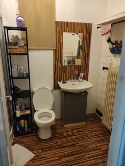 Liptovský Hrádok 2 izbový byt v centre - 5