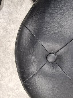 Taburetky a barove stolicky - 5