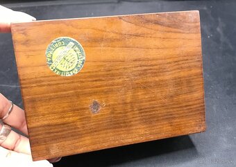 Brazília, dóza z dreva a perlete - 5