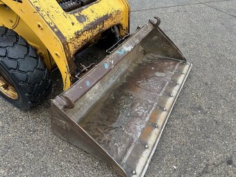 CATERPILLAR 226 4X4 2002 VIN 409 - 5