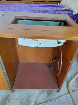 Plne funkcny stolikovy sijaci stroj Veritas - 5