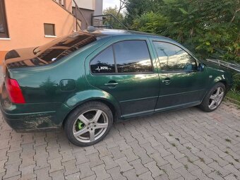 Predám Volkswagen Bora 1.6 benzín 74kw - 5