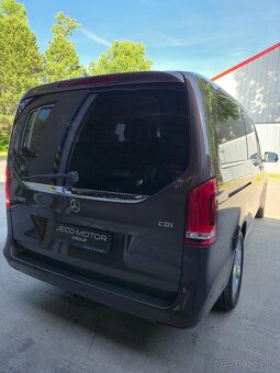 Mercedes-Benz V220 W447 - 5