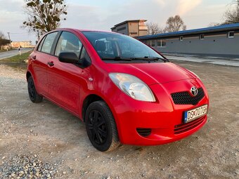 Predám Toyotu Yaris 1,0 benzin 51 kw - 5