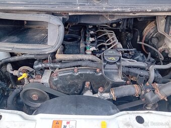 Ford Transit 2,4D 85KW 6 miestné - 2010 - 5