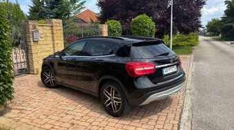 Mercedes - Benz GLA 180 benzín - 5