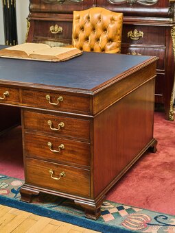 Veľký anglický písací stôl. Obojstranný - 5