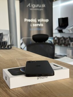 iPhone 16e Black 128GB - 5