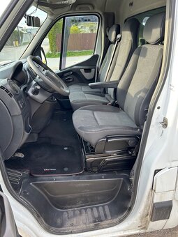 Renault Master valník s plachtovou nadstavbou - 5
