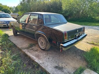 Oldsmobile Omega 2,8 V6 - 5