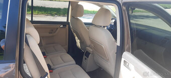 Predám VW Touran 2010 1.2 TSI - 5