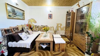 PREDAJ - Rodinný dom s garážou a altánkom- ČERVENÁ VODA - 5