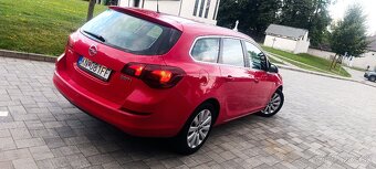 Opel Astra Sport Tourer 1,7 CDTi - - 5