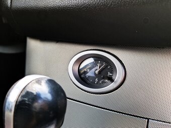 Infiniti / 314 koní, automat, V8 / - 5