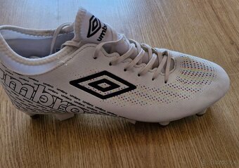 Umbro Aurora league SG - 5