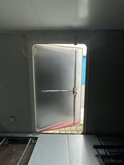 Izolovaný lodný kontajner 12m - 5