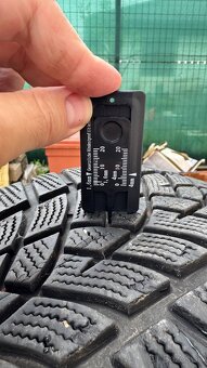 Zimné pneu 215/50 R17 Goodyear - 5