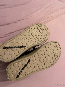 Predám čisto nové Five Ten Freerider Pro Canvas Black Pulse - 5