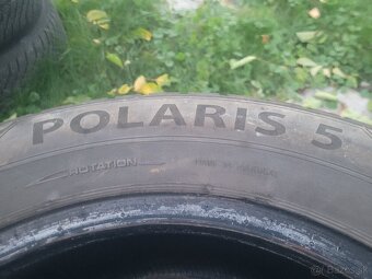 Predám 2ks zimné pneumatiky BARUM 215/60 R16 - 5