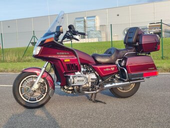 Honda GL1200 Goldwing - 5