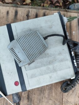 Retro rádiostanica TESLA - 5