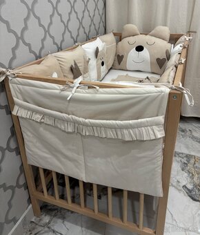 Vankúšikový mantinel do detskej postieľky - 5
