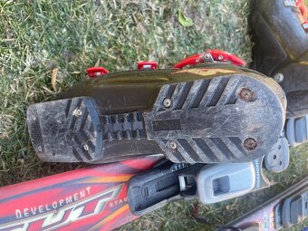 Predám detské lyže 130cm - 5